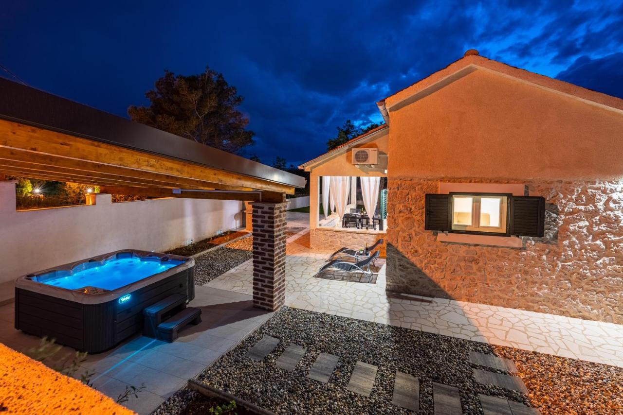 Holiday Home Figurica Novigrad  Kültér fotó